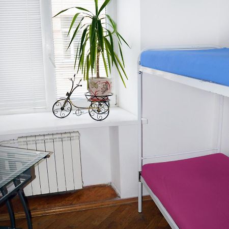 Hostel Golden Gates Kiev Bagian luar foto
