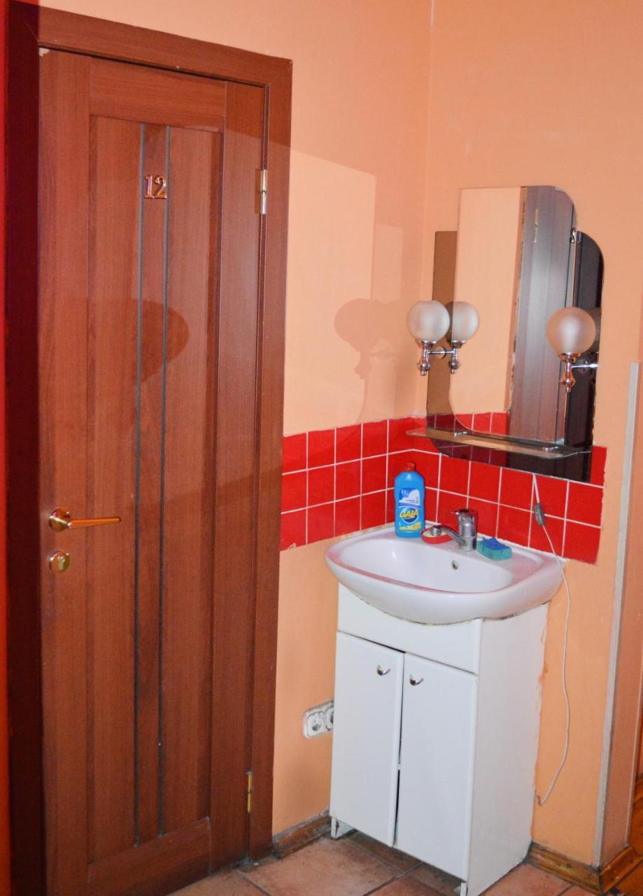 Hostel Golden Gates Kiev Bagian luar foto