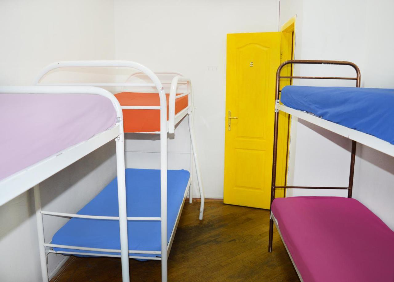 Hostel Golden Gates Kiev Bagian luar foto