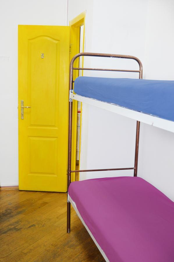 Hostel Golden Gates Kiev Bagian luar foto