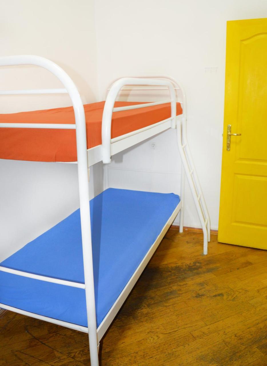 Hostel Golden Gates Kiev Bagian luar foto